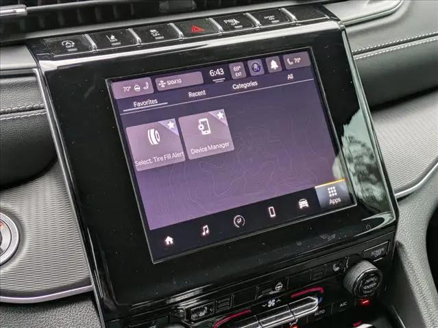 2025 Jeep Grand Cherokee L Laredo 4x2