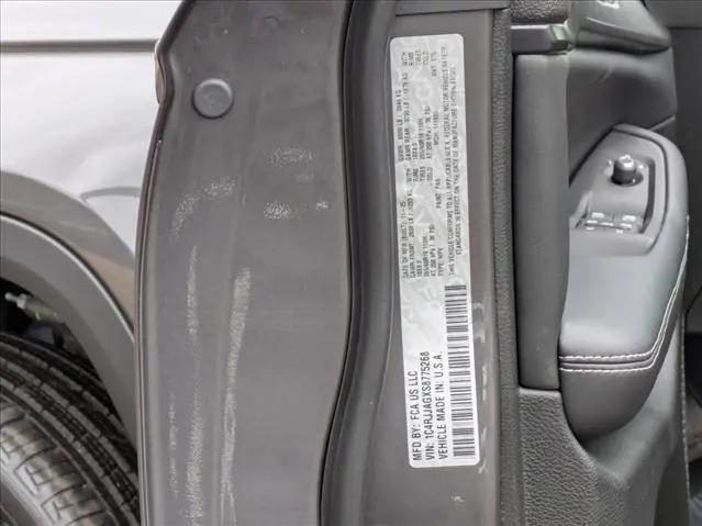 2025 Jeep Grand Cherokee L Laredo 4x2