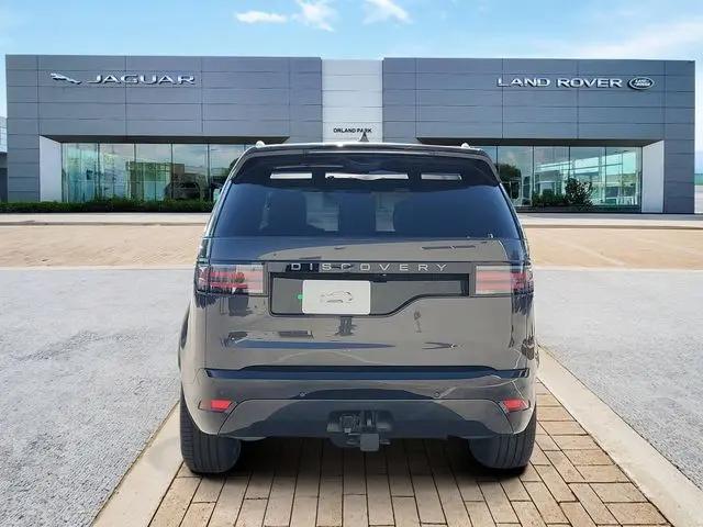 2025 Land Rover Discovery P360 Dynamic SE