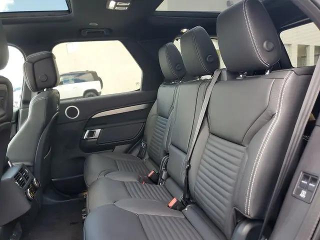 2025 Land Rover Discovery P360 Dynamic SE