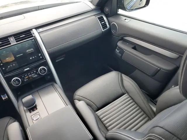 2025 Land Rover Discovery P360 Dynamic SE