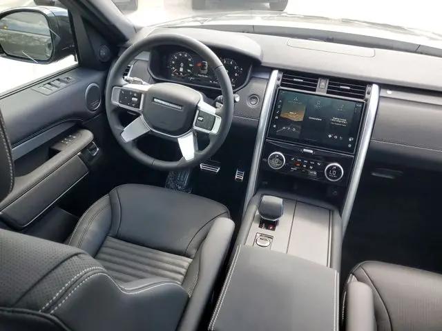 2025 Land Rover Discovery P360 Dynamic SE