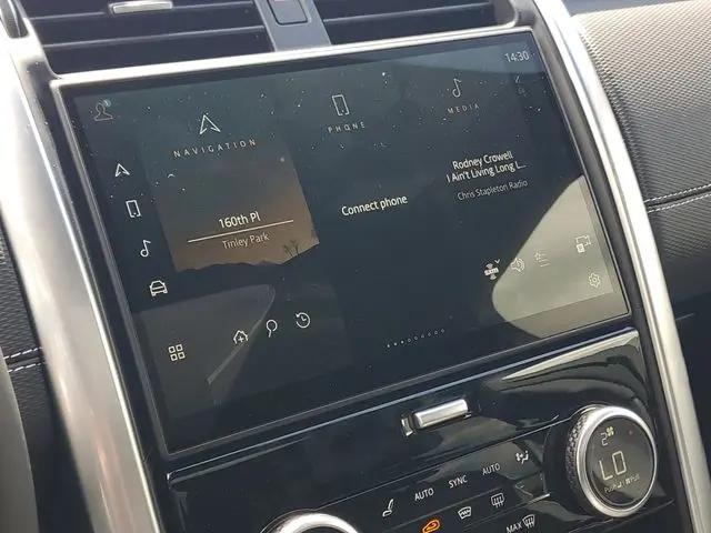 2025 Land Rover Discovery P360 Dynamic SE