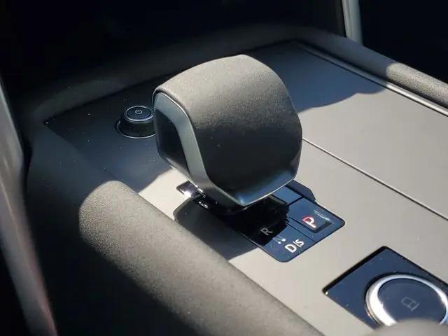 2025 Land Rover Discovery P360 Dynamic SE