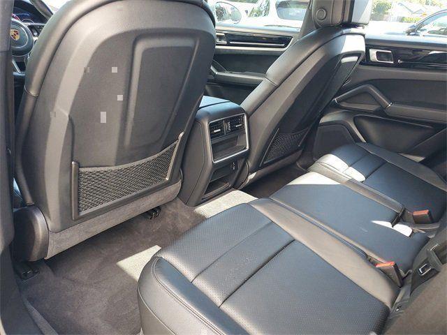 2021 Porsche Cayenne Unknown