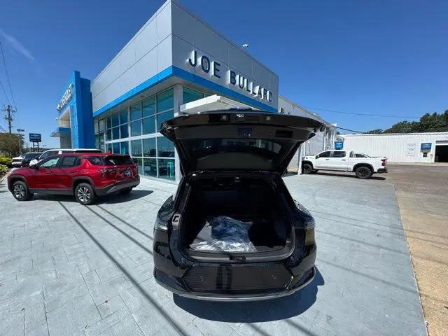 2025 Chevrolet Equinox LT 2