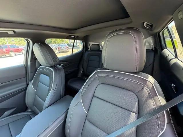 2025 Chevrolet Equinox LT 2