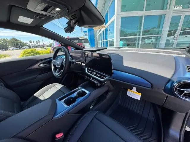 2025 Chevrolet Equinox LT 2