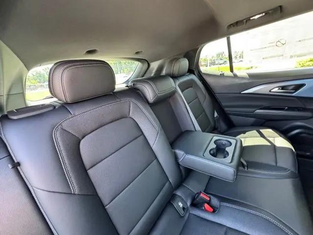 2025 Chevrolet Equinox LT 2
