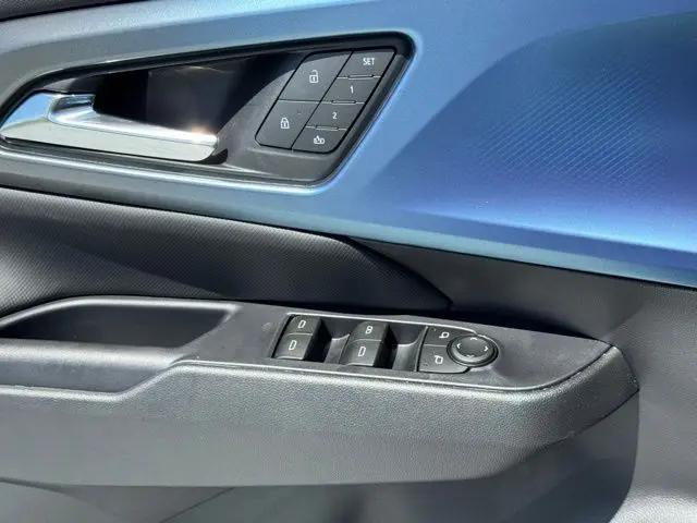 2025 Chevrolet Equinox LT 2