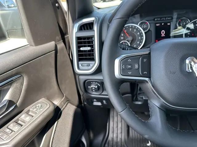 2026 Ram 1500 Big Horn Crew Cab 4x2 57 Box