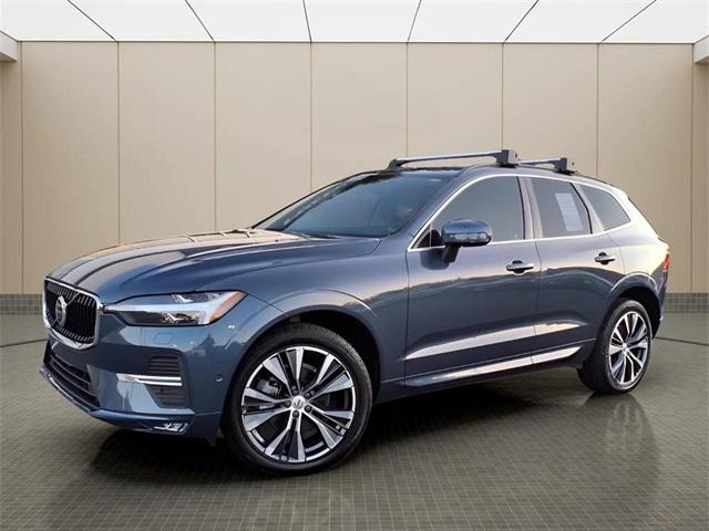 2022 Volvo XC60 B5 Momentum