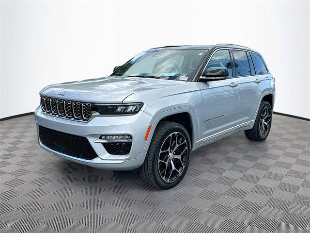 2022 Jeep Grand Cherokee Summit Reserve 4x4 2022 Jeep Grand Cherokee Summit Reserve 4x4