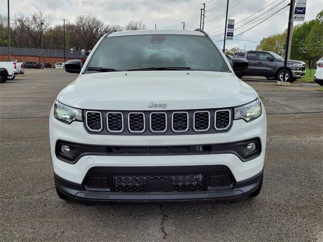 2025 Jeep Compass COMPASS LATITUDE 4X4