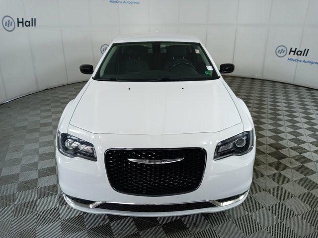 2019 Chrysler 300 Touring