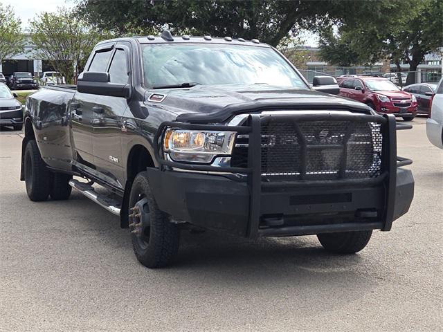 2022 RAM 3500 Tradesman Crew Cab 4x4 8 Box