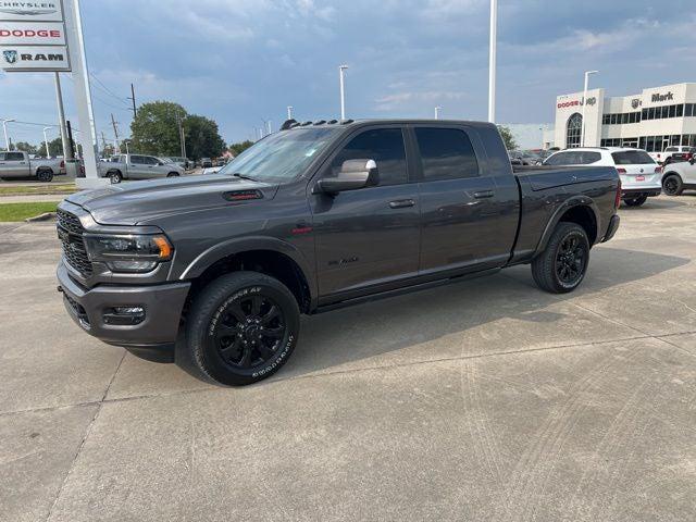 2022 RAM 3500 Limited Mega Cab 4x4 64 Box