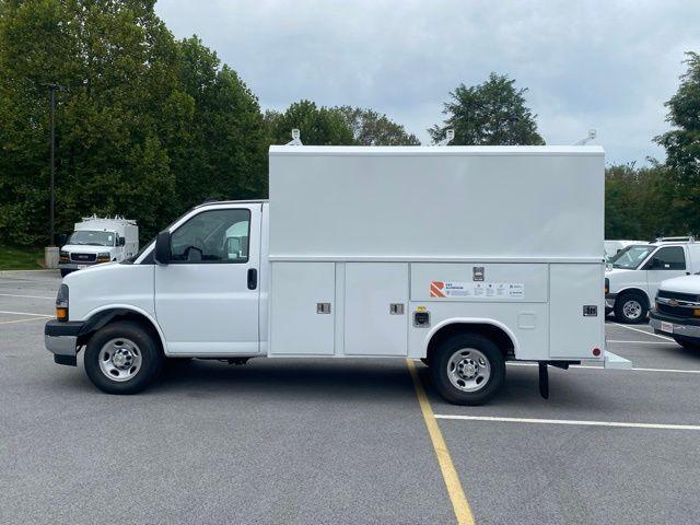 2025 Chevrolet Express Cutaway Work Van