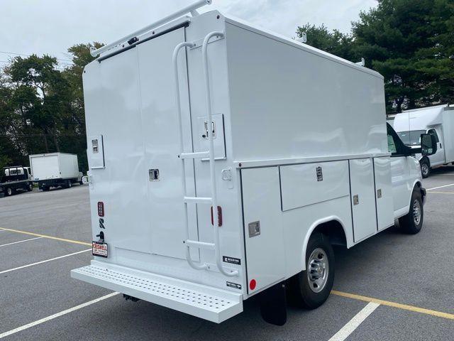 2025 Chevrolet Express Cutaway Work Van