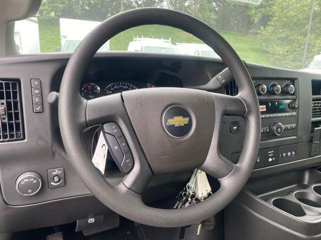 2025 Chevrolet Express Cutaway Work Van