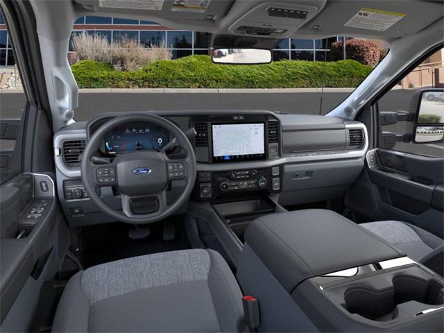 2025 Ford F-350 XLT