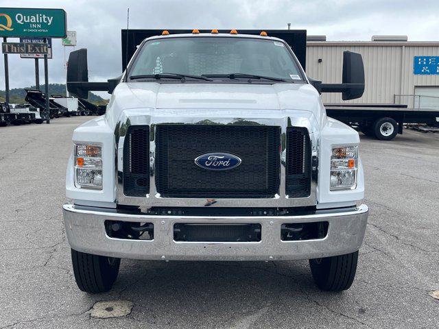 2025 Ford F-650 Base