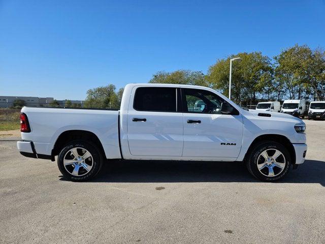 2026 RAM Ram 1500 RAM 1500 EXPRESS CREW CAB 4X2 57 BOX