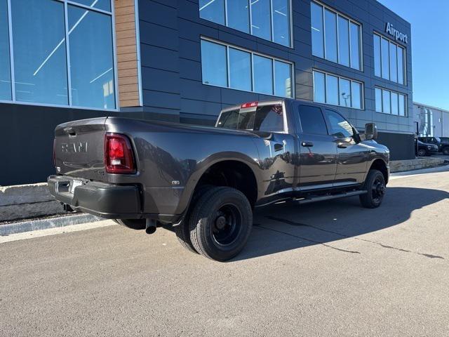 2026 RAM Ram 3500 RAM 3500 TRADESMAN CREW CAB 4X4 8 BOX