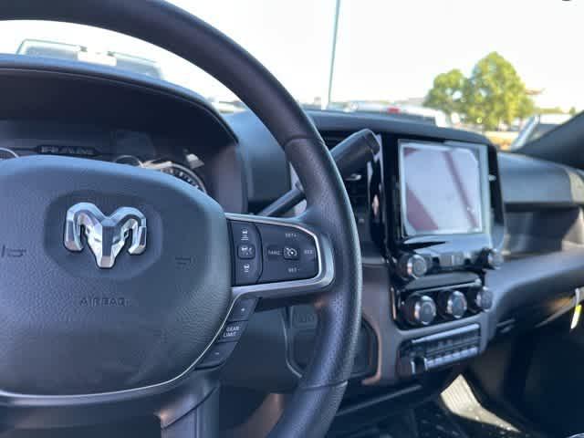 2026 RAM Ram 3500 Chassis Cab RAM 3500 TRADESMAN CREW CAB CHASSIS 4X4 60 CA 2026 RAM Ram 3500 Chassis Cab RAM 3500 TRADESMAN CREW CAB CHASSIS 4X4 60 CA