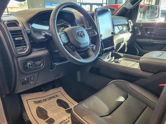 2026 Ram 1500 Limited Crew Cab 4x4 5'7" Box
