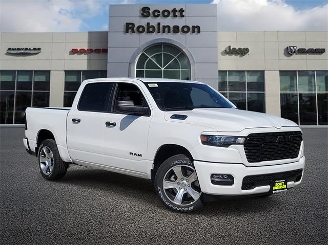 2025 RAM Ram 1500 RAM 1500 TRADESMAN CREW CAB 4X2 57 BOX