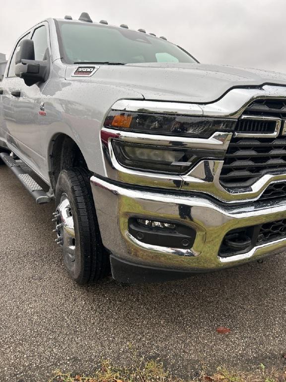 2026 RAM Ram 3500 RAM 3500 TRADESMAN CREW CAB 4X4 8 BOX 2026 RAM Ram 3500 RAM 3500 TRADESMAN CREW CAB 4X4 8 BOX