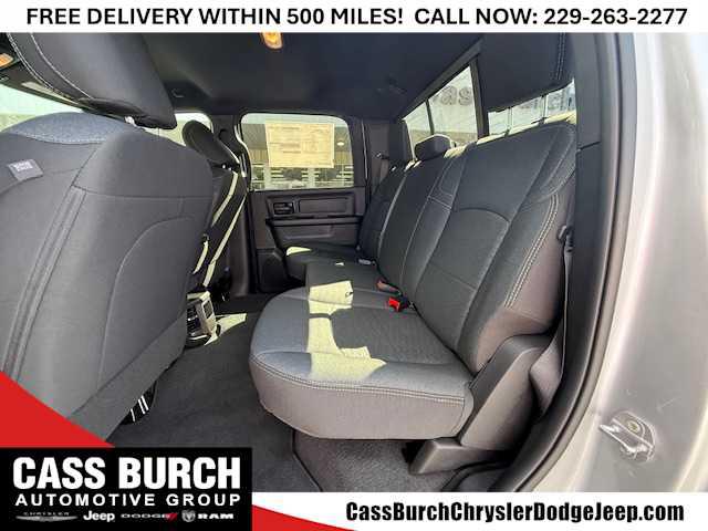 2026 Ram 2500 Black Express Crew Cab 4x4 6'4" Box