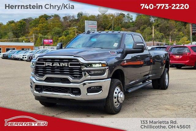 2026 RAM Ram 3500 RAM 3500 TRADESMAN CREW CAB 4X4 8 BOX