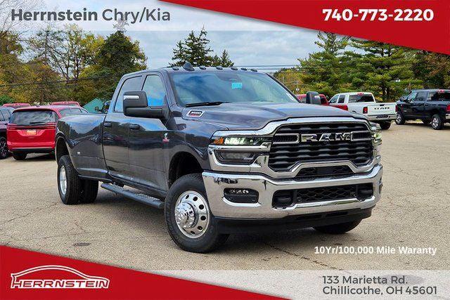 2026 RAM Ram 3500 RAM 3500 TRADESMAN CREW CAB 4X4 8 BOX
