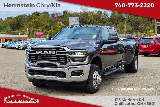 2026 RAM Ram 3500 RAM 3500 TRADESMAN CREW CAB 4X4 8 BOX
