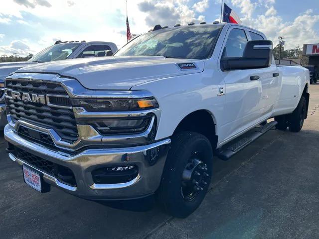 2026 RAM Ram 3500 RAM 3500 TRADESMAN CREW CAB 4X4 8 BOX