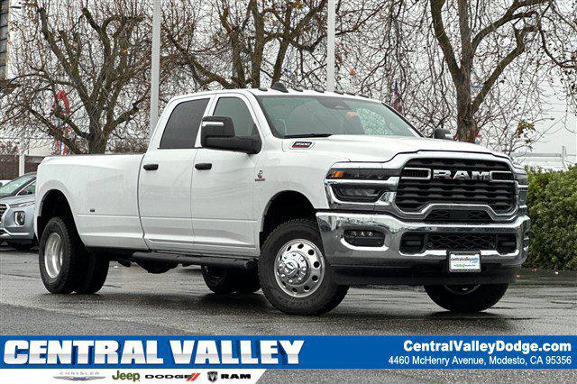 2026 RAM Ram 3500 RAM 3500 TRADESMAN CREW CAB 4X4 8 BOX
