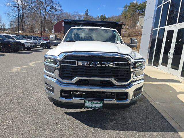 2026 RAM Ram 3500 Chassis Cab RAM 3500 TRADESMAN CHASSIS REGULAR CAB 4X4 84 CA