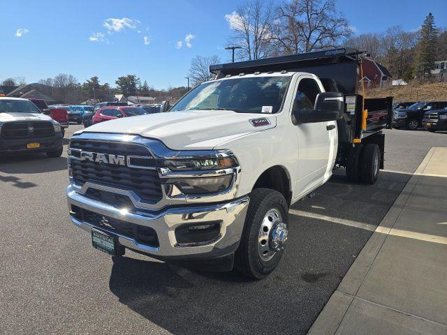 2026 RAM Ram 3500 Chassis Cab RAM 3500 TRADESMAN CHASSIS REGULAR CAB 4X4 84 CA