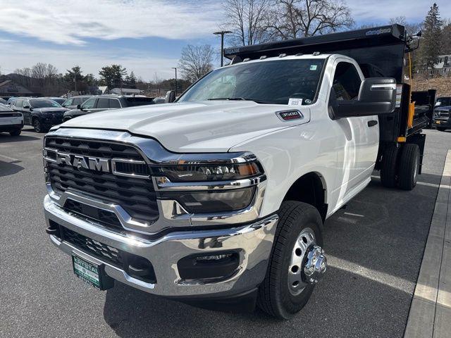 2026 RAM Ram 3500 Chassis Cab RAM 3500 TRADESMAN CHASSIS REGULAR CAB 4X4 84 CA