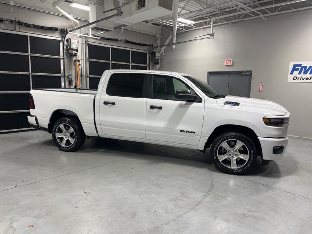 2025 RAM Ram 1500 RAM 1500 TRADESMAN CREW CAB 4X2 57 BOX