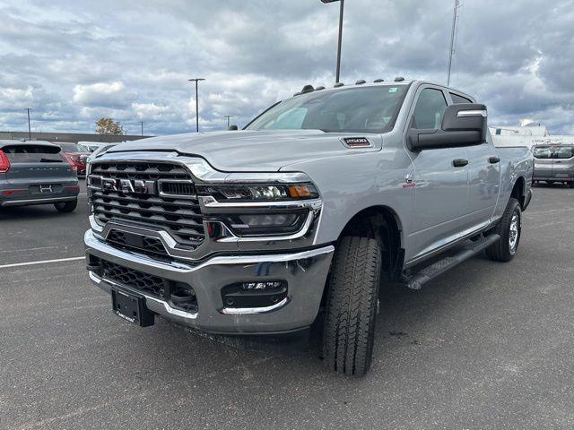 2026 RAM Ram 2500 RAM 2500 TRADESMAN CREW CAB 4X4 64 BOX