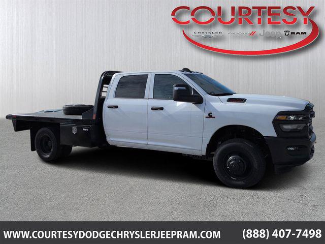 2026 RAM Ram 3500 Chassis Cab RAM 3500 TRADESMAN CREW CAB CHASSIS 4X4 60 CA