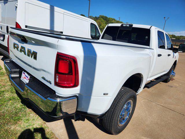 2026 RAM Ram 3500 RAM 3500 TRADESMAN CREW CAB 4X4 8 BOX