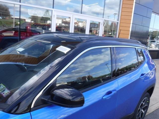 2026 Jeep Compass COMPASS LIMITED 4X4 2026 Jeep Compass COMPASS LIMITED 4X4