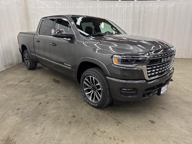 2026 RAM Ram 1500 RAM 1500 LIMITED CREW CAB 4X4 64 BOX