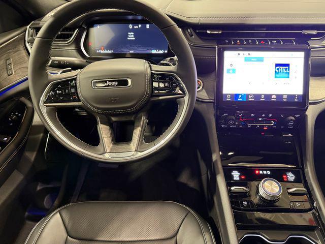 2025 Jeep Grand Cherokee GRAND CHEROKEE L OVERLAND 4X4