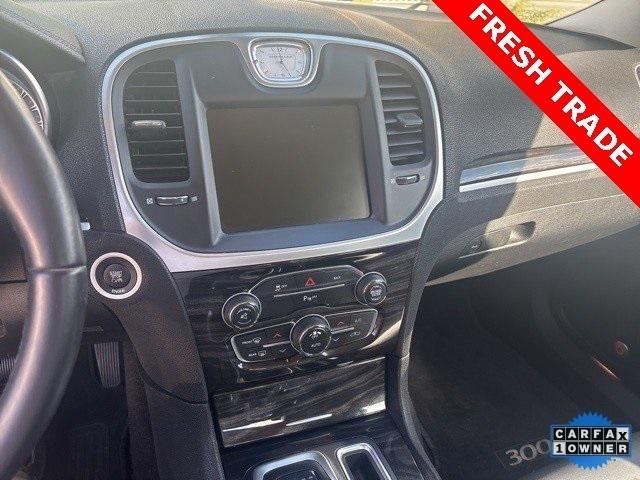 2015 Chrysler 300 Limited