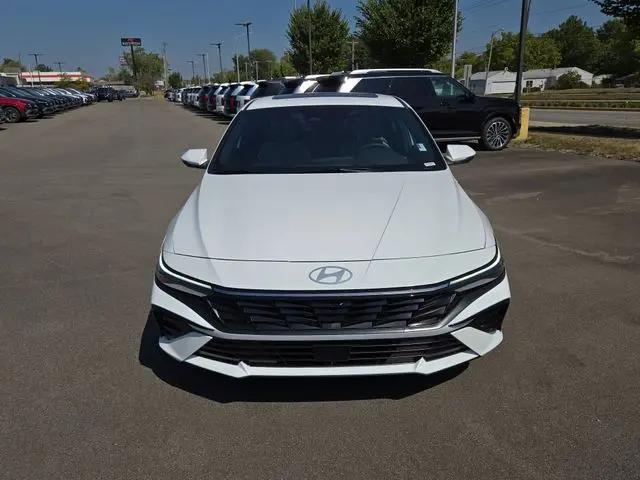 2025 Hyundai Elantra Hybrid Limited